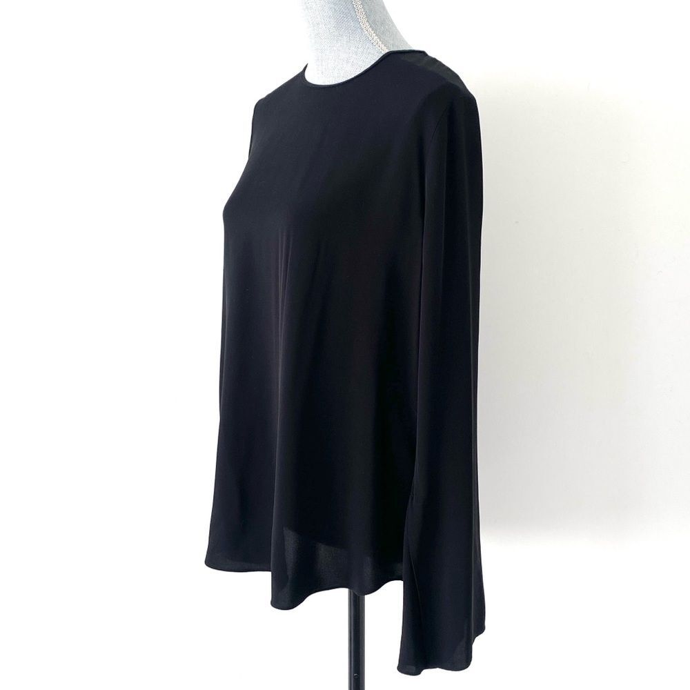 Theory Silk Georgette Blouse Black Sz L Bell Sleeves Key-Whole Back Chic Urban